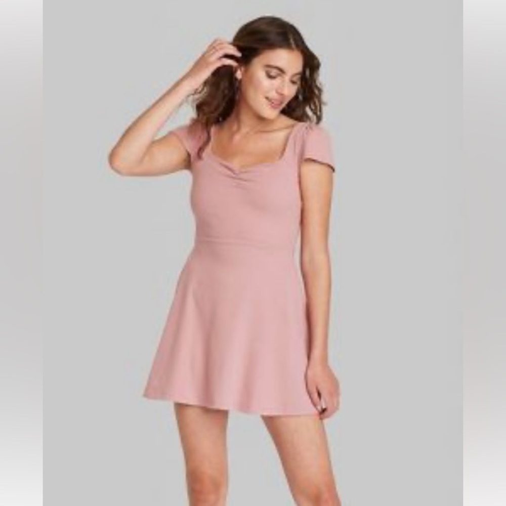 SO woman/junior blush pink essential Tshirt dress